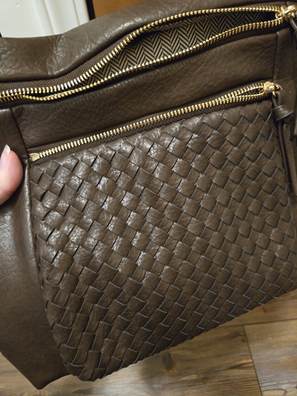 Woven Front Crossbody Bag in Dark Brown with Gold Zippers - Picture 4 of 4